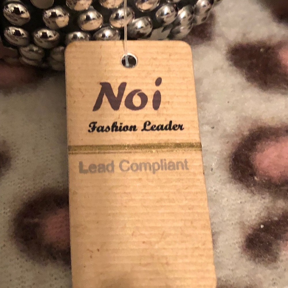 NOI Bracelet NWT (8 each) - Picture 3 of 3